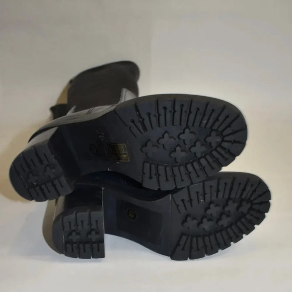 New! Tory Burch Preston Lug Sole Navy Blue Boot Size 7.5  MSRP $695